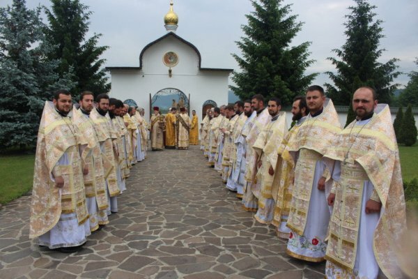 Свято-Тройце-Кирило-Мефодіївський жіночий монастир молитовно вшанував своїх небесних покровителів